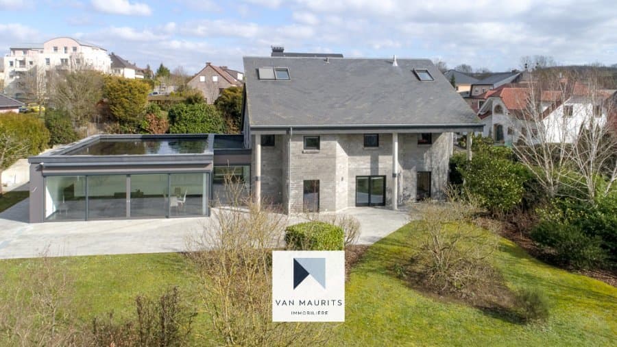 Detached house